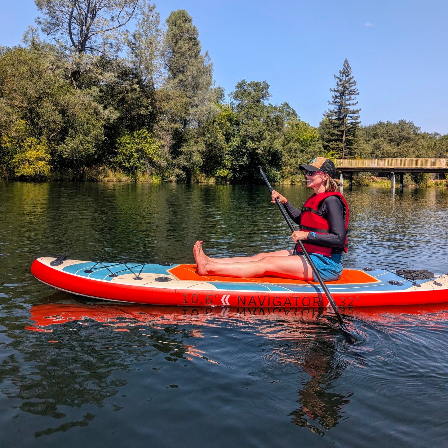 Navigator | Beginner Inflatable Paddle Board | 10’6” x 32"